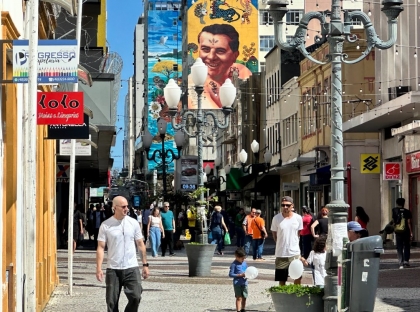 Burocracia, tempo e custo Brasil: o que pesa no dia a dia do lojista