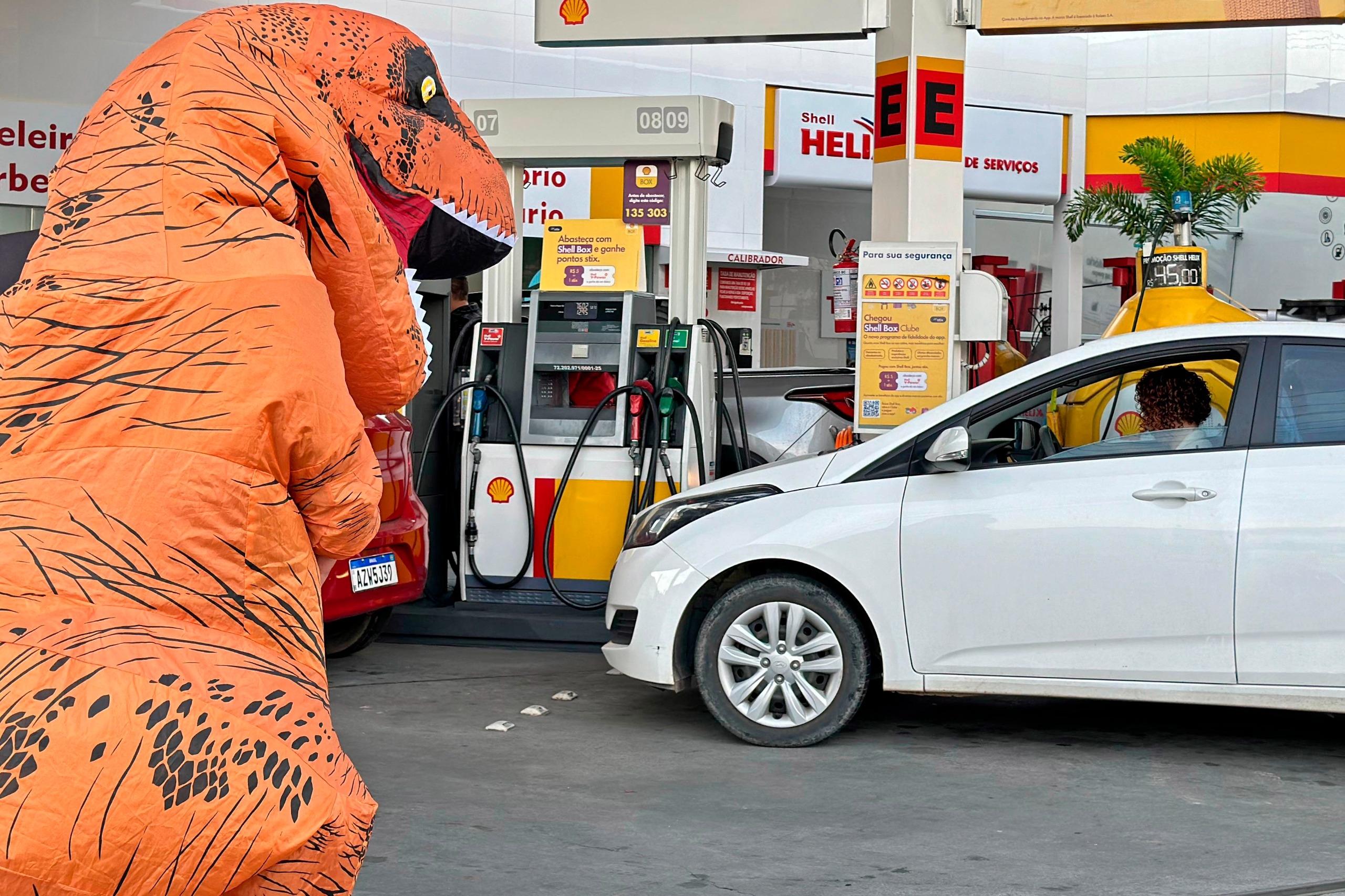 Gasolina a R$ 4,50, eletrodomésticos e produtos até 50% mais baratos marcam  o Dia Livre de Impostos em Florianópolis - Blog CDL Florianópolis